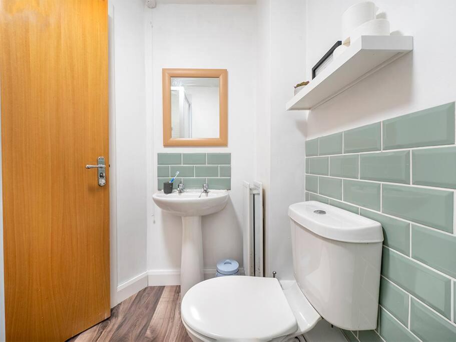 Lovely 2 Bedroom Apt At Ormeau Park W/ Free Parking Belfast Kültér fotó