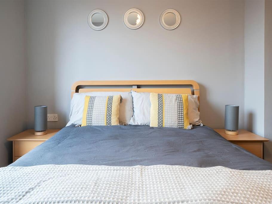 Lovely 2 Bedroom Apt At Ormeau Park W/ Free Parking Belfast Kültér fotó